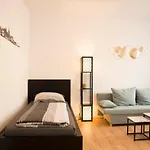 Schoene 78m2, 3 Schlafzimmer, 2 Baeder, Zentrumnah, 1og *