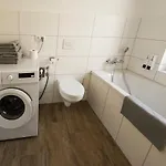 Lejlighed Schoene 78m2, 3 Schlafzimmer, 2 Baeder, Zentrumnah, 1og Erfurt