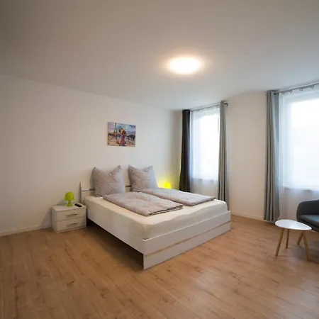 Schoene 78m2, 3 Schlafzimmer, 2 Baeder, Zentrumnah, 1og Apartamento Erfurt
