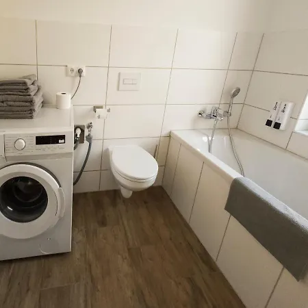 Apartmán Schoene 78m2, 3 Schlafzimmer, 2 Baeder, Zentrumnah, 1og Erfurt